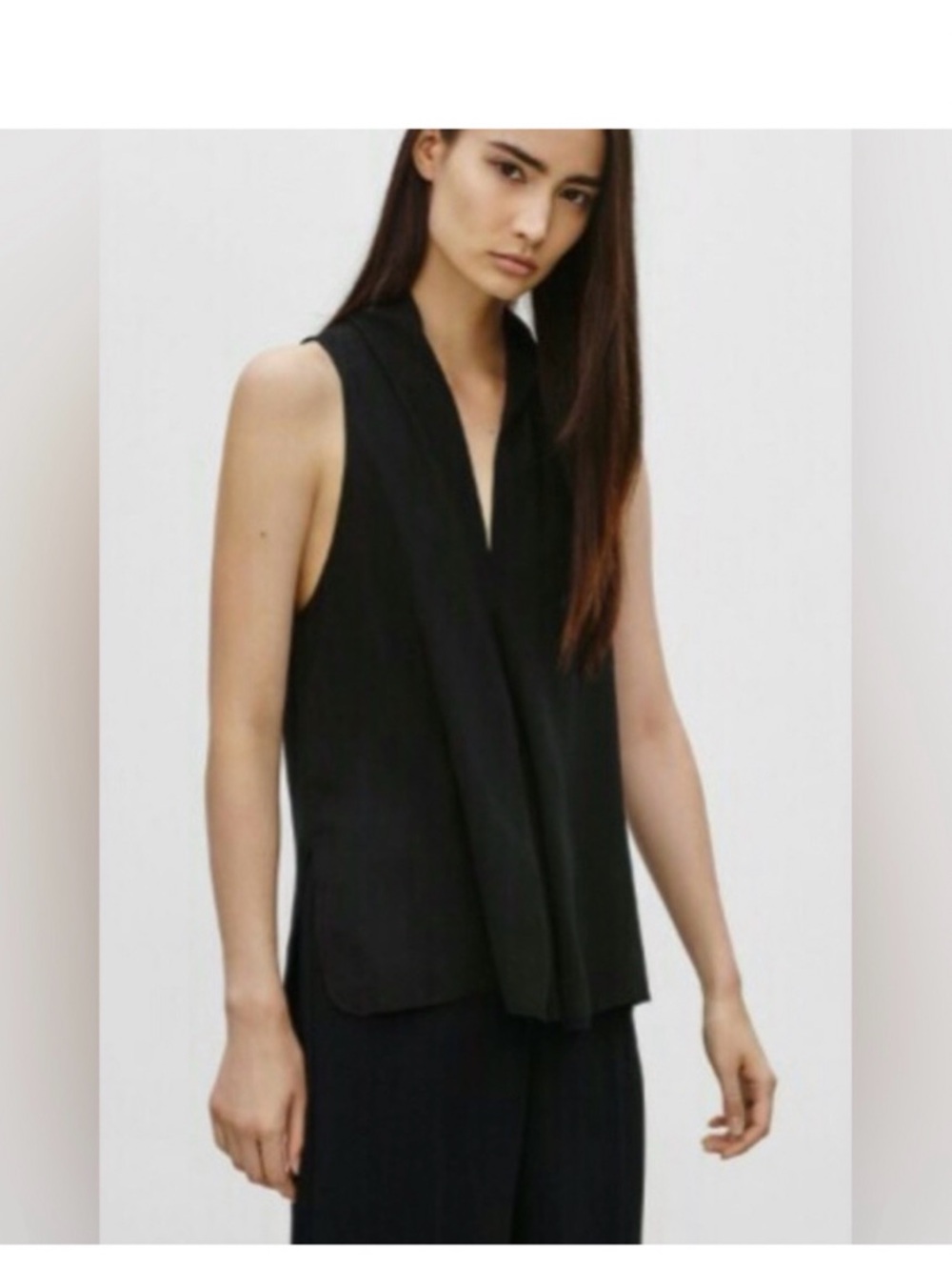 Aritzia Wilfred Nuit Sleeveless Blouse in Black